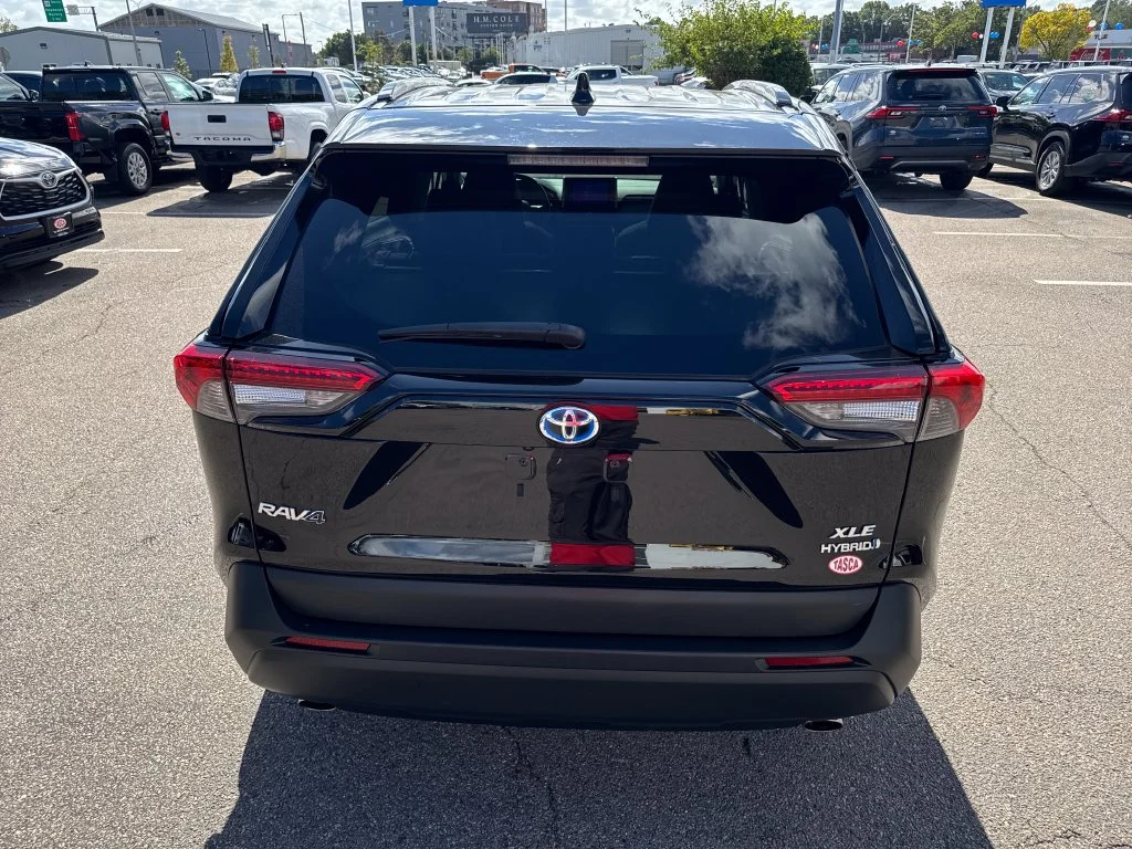 Used 2024 Black Toyota XLE image 6