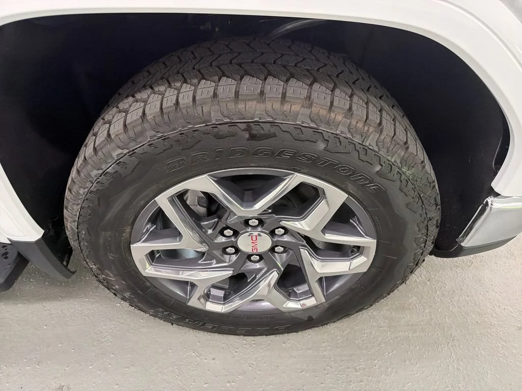 New 2026 Summit White GMC SLT image 4