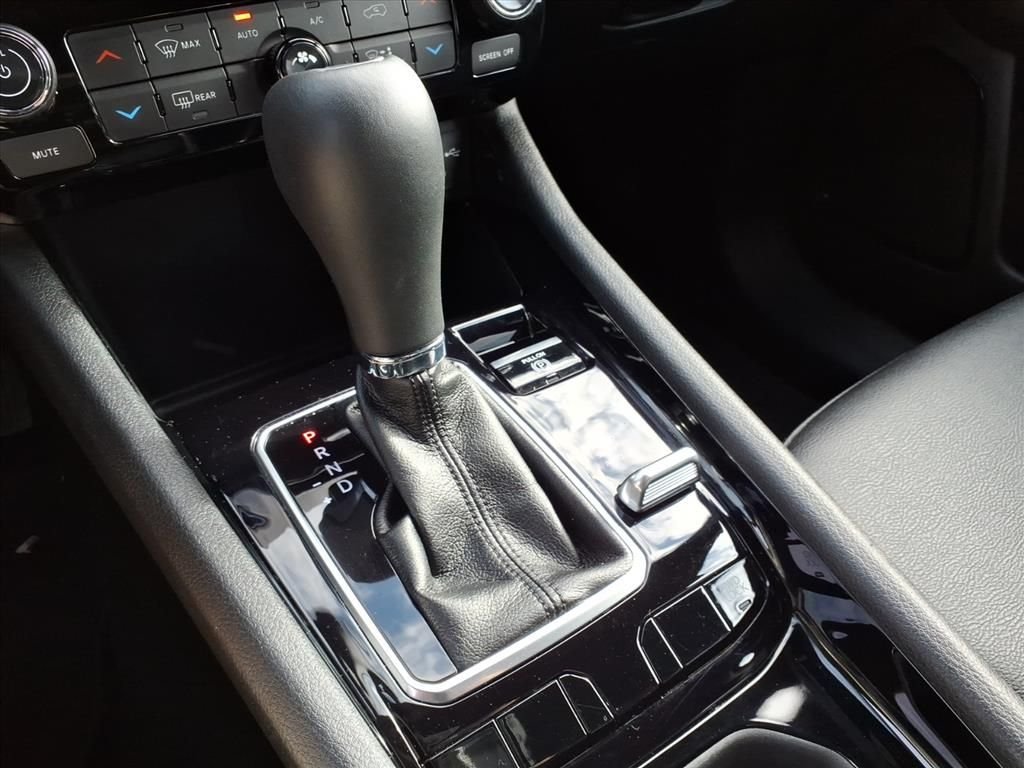 Certified Used 2024 Silver Jeep Limited image 16