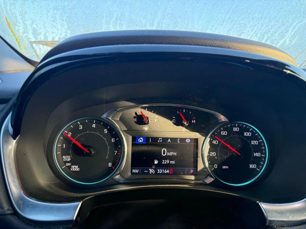 Used 2023 Silver Sage Chevrolet LT image 6