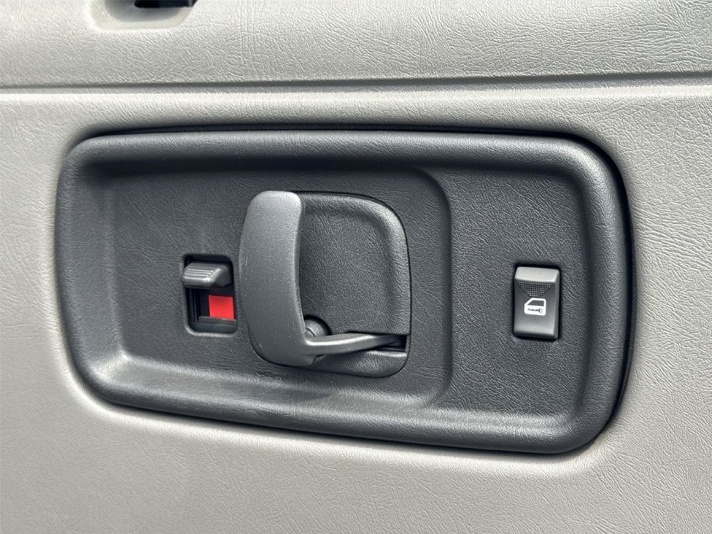2026 Chevrolet Express Passenger LS - Photo 24