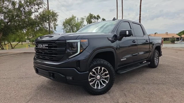 Used 2023 Black GMC Elevation image 34