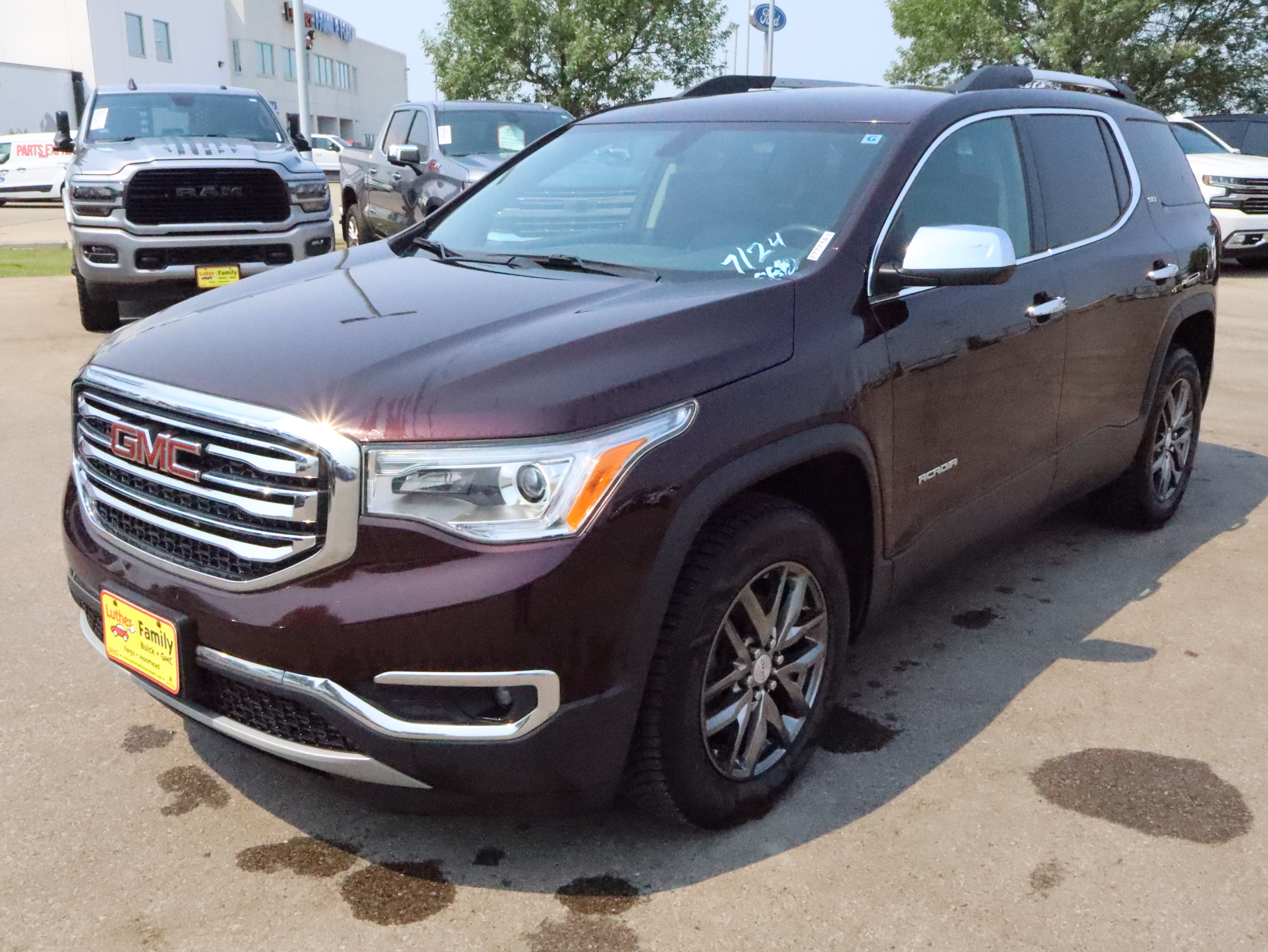 Used 2017 BLACK CHERRY METALLIC GMC SLT image 3