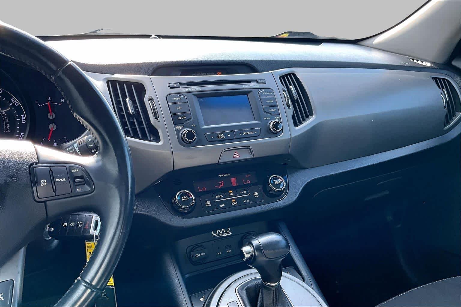 Used 2014 Sage Green Kia EX image 7