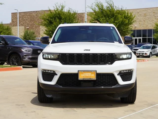Certified Used 2024 White Jeep Limited image 2