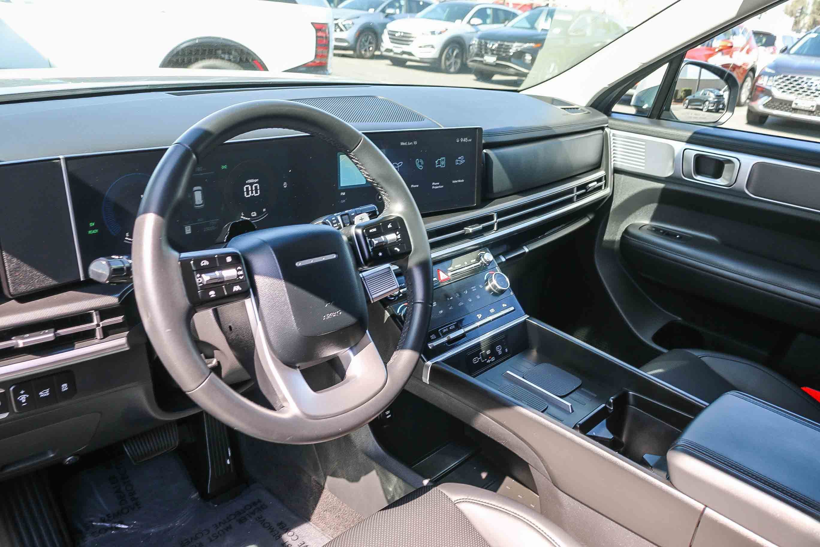 Certified Used 2025 Shimmering Silver Hyundai SEL image 24