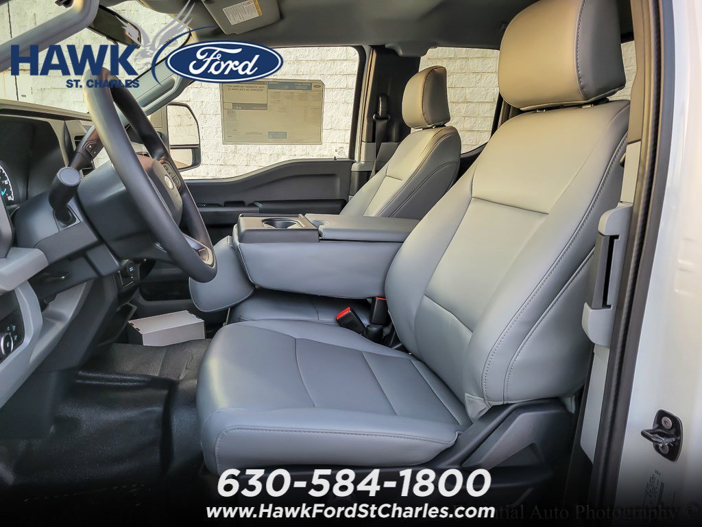 New 2026 Oxford White Ford F-450® XL image 8