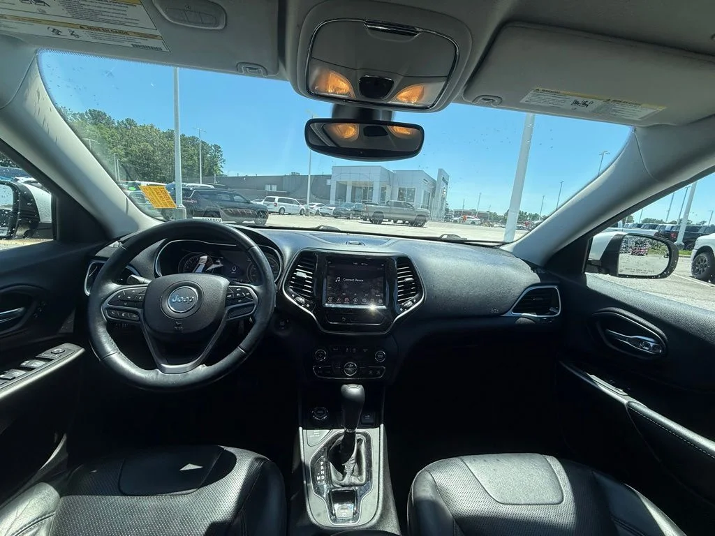 Used 2019 White Jeep Limited image 9