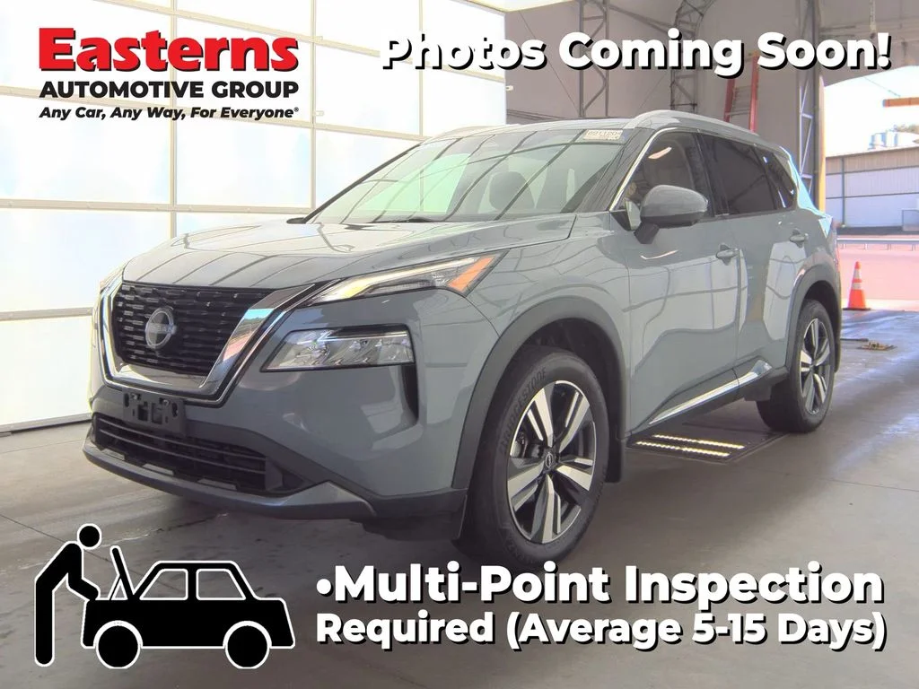 Used 2023 Gray Nissan SL image 1