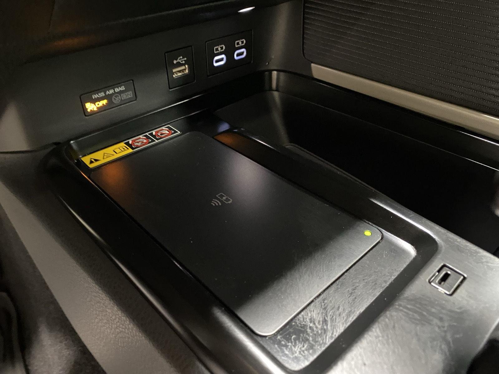Certified Used 2025 Ice Cap Toyota SE image 27
