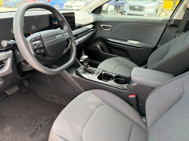 New 2026 Snow White Pearl Kia LXS image 18