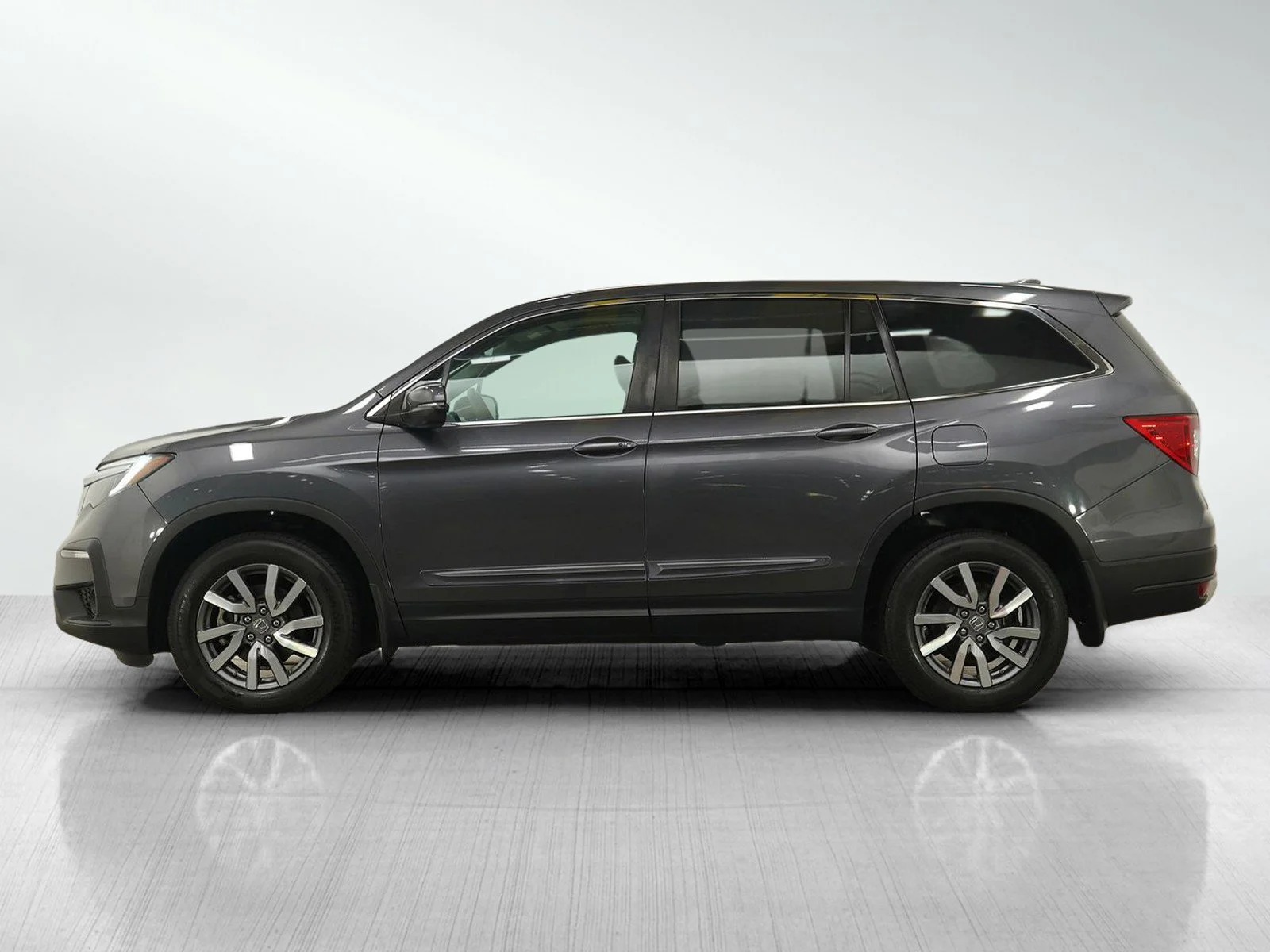 Used 2019 Honda Pilot EX-L with VIN 5FNYF6H40KB038117 for sale in Burnsville, Minnesota