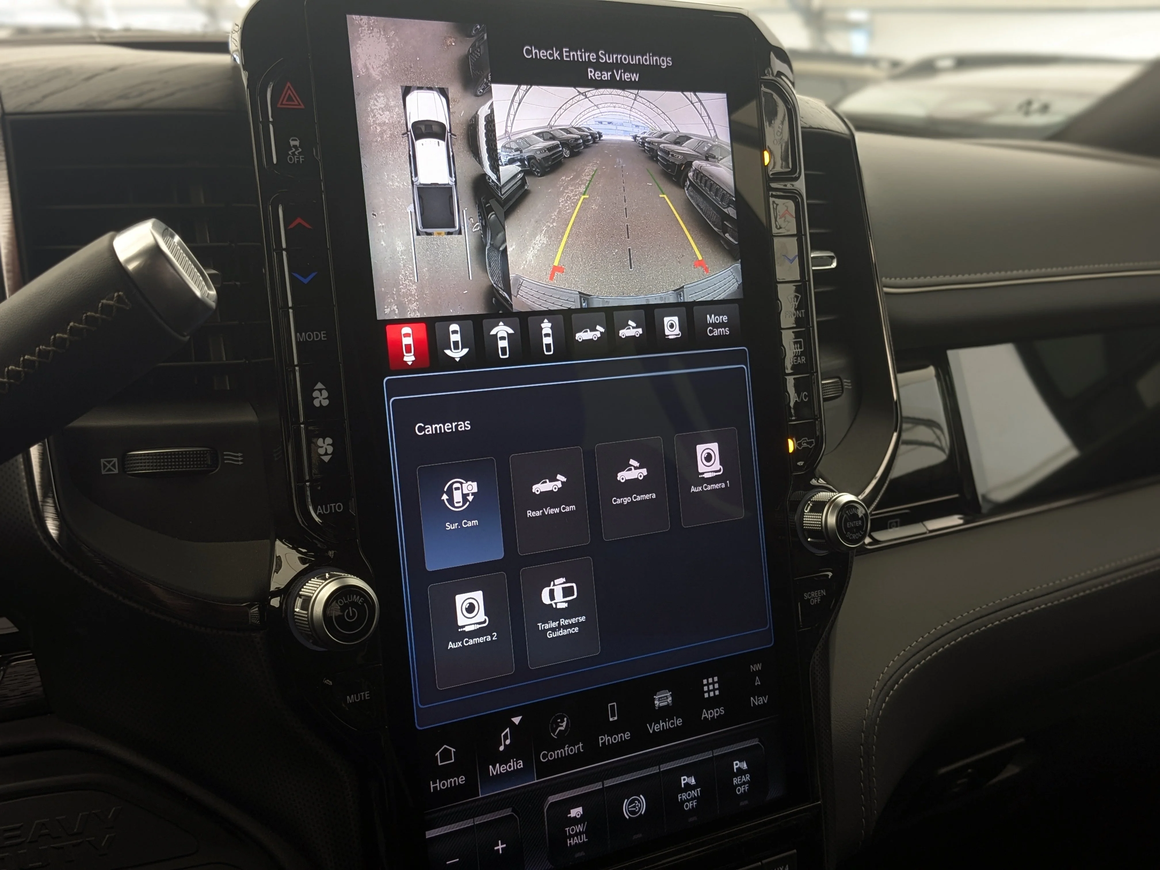 New 2026 Black RAM Limited - - 4x4 - Night Edition - Limited Level 1 Equip Grp - Power Sunroof & More! image 22