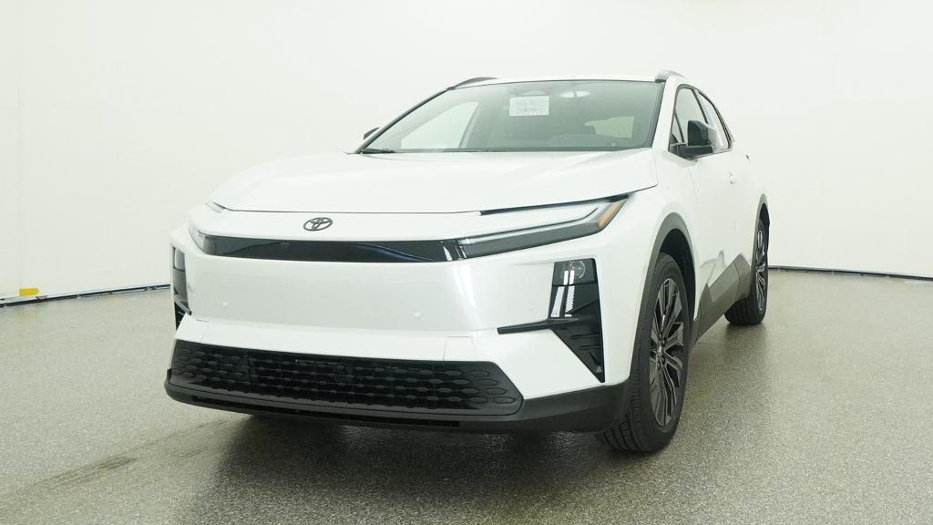 New 2026 Wind Chill Pearl Toyota XSE image 19