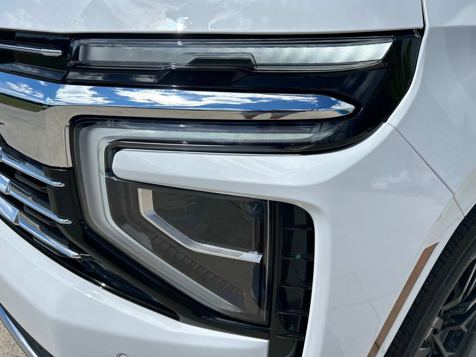 2025 Chevrolet Tahoe LT - Photo 10