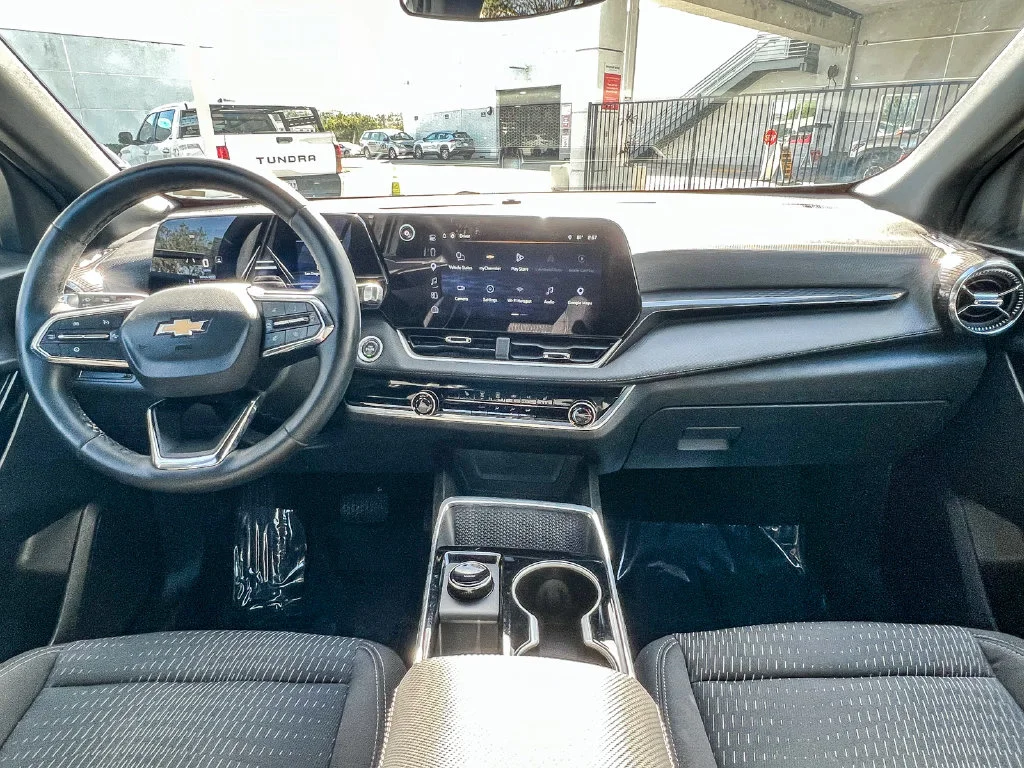 Used 2026 White Chevrolet LT image 12