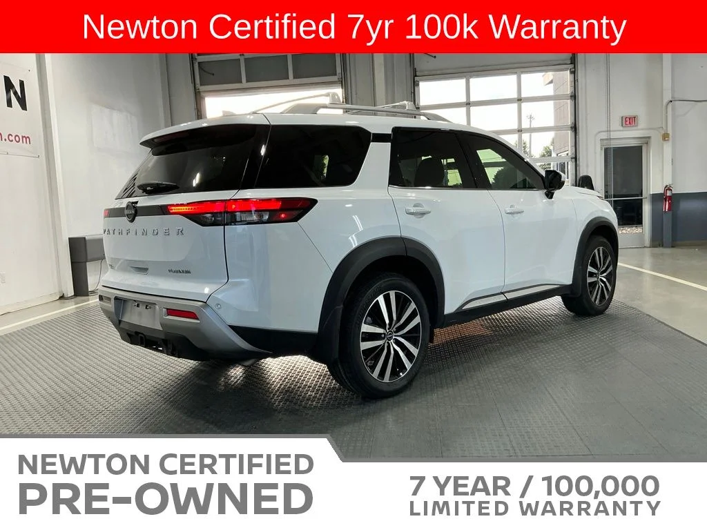 Certified Used 2025 Everest White Pearl Tricoat Nissan Platinum image 10