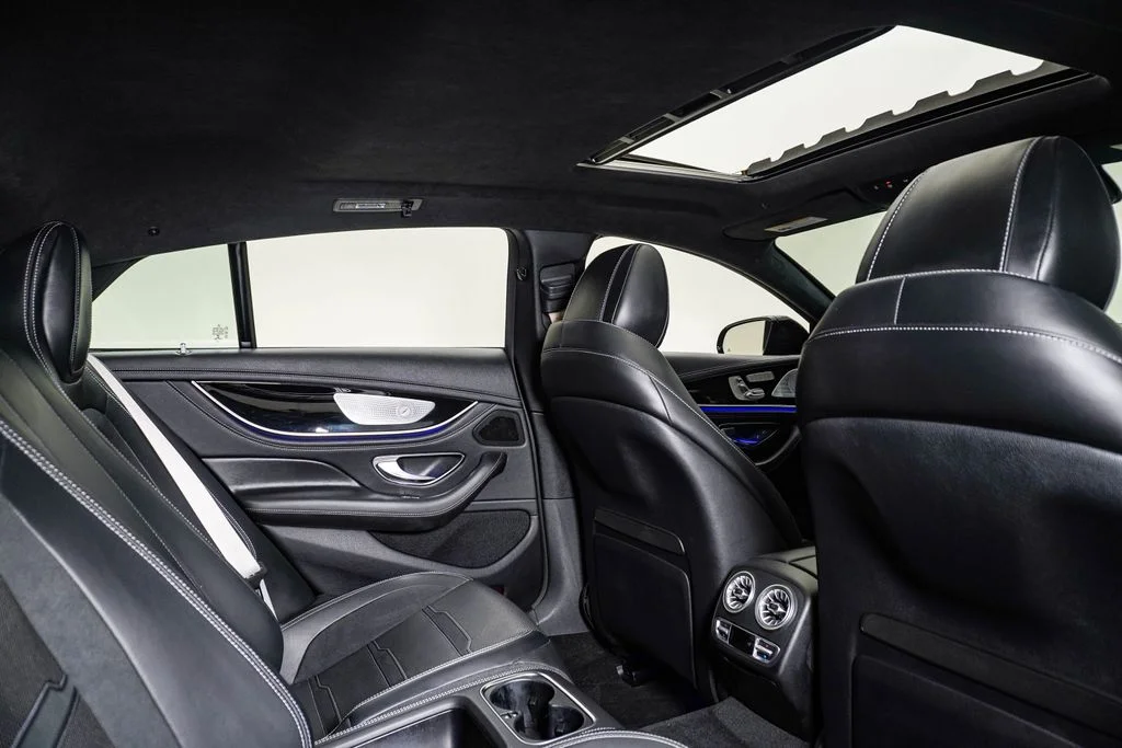 Used 2019 Obsidian Black Metallic Mercedes-Benz C4 image 17