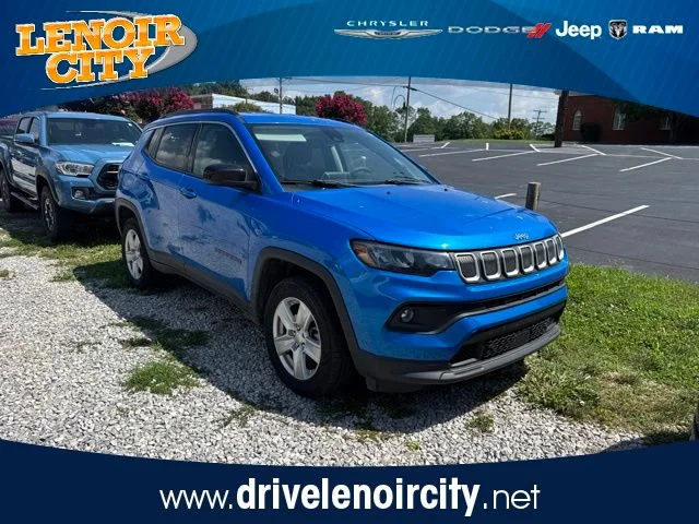 Used 2022 Blue Jeep Latitude image 1