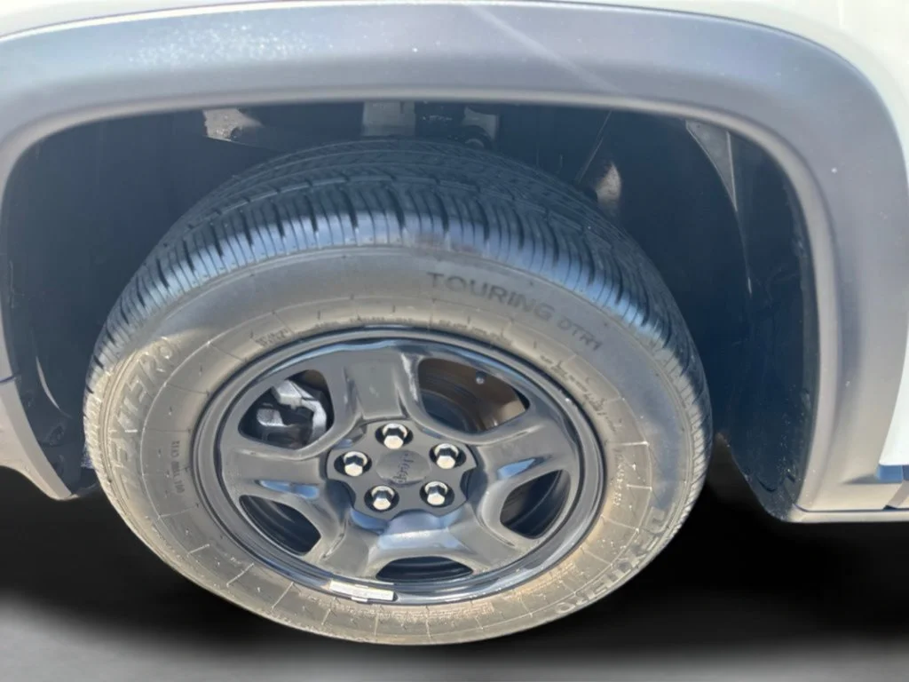 Used 2021 White Clearcoat Jeep Sport image 21