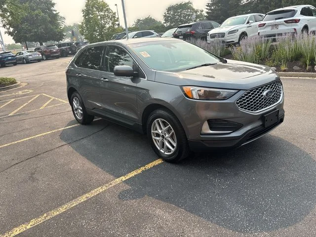 Used 2024 Gray Ford SEL image 14