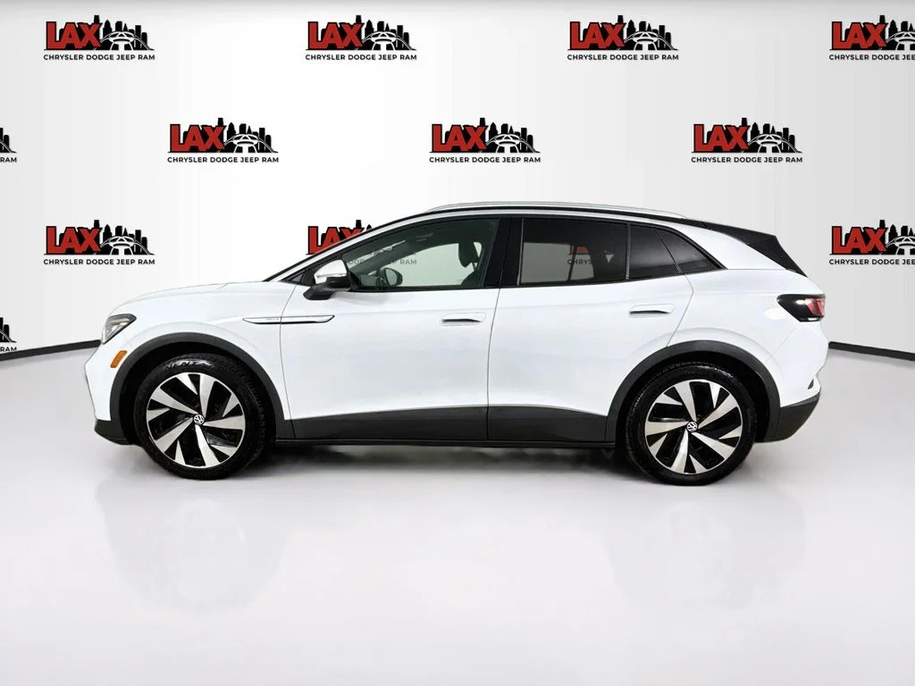 Used 2021 White Volkswagen Pro S image 4