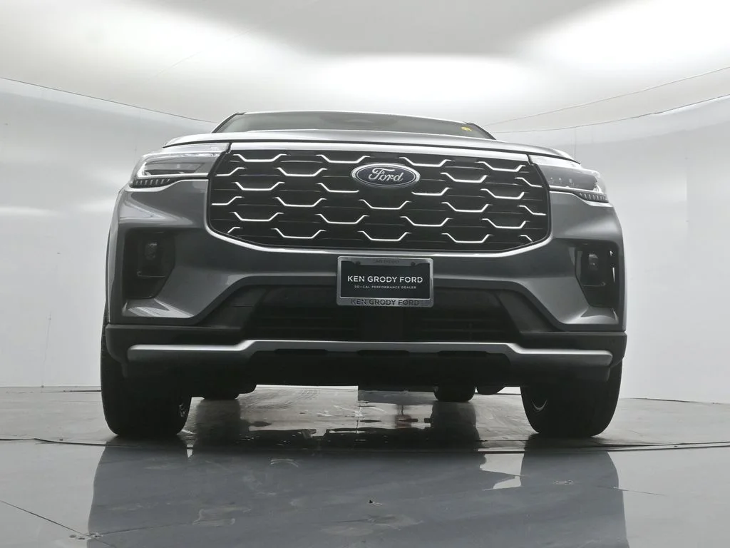 New 2026 Carbonized Gray Metallic Ford Platinum image 46
