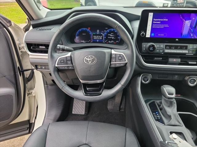 Certified Used 2024 COASTAL CREAM Toyota  image 21