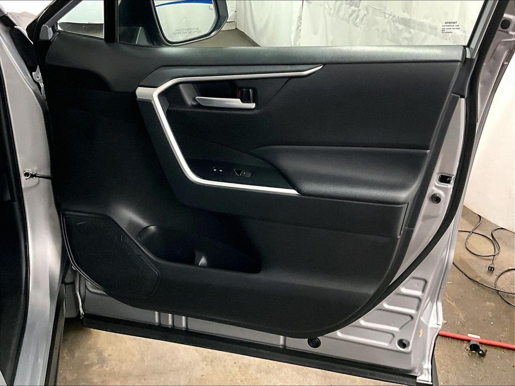 Used 2025 Silver Toyota XLE image 12