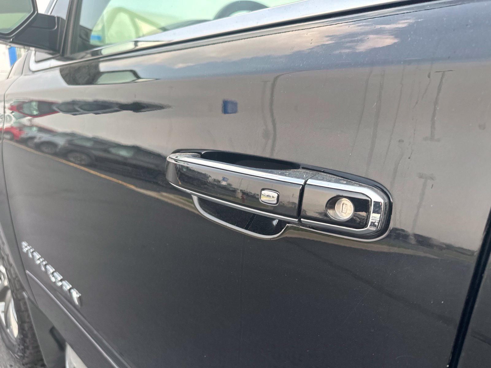 Used 2015 Black Chevrolet LTZ image 10