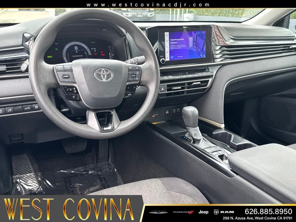 Used 2025  Toyota LE image 30