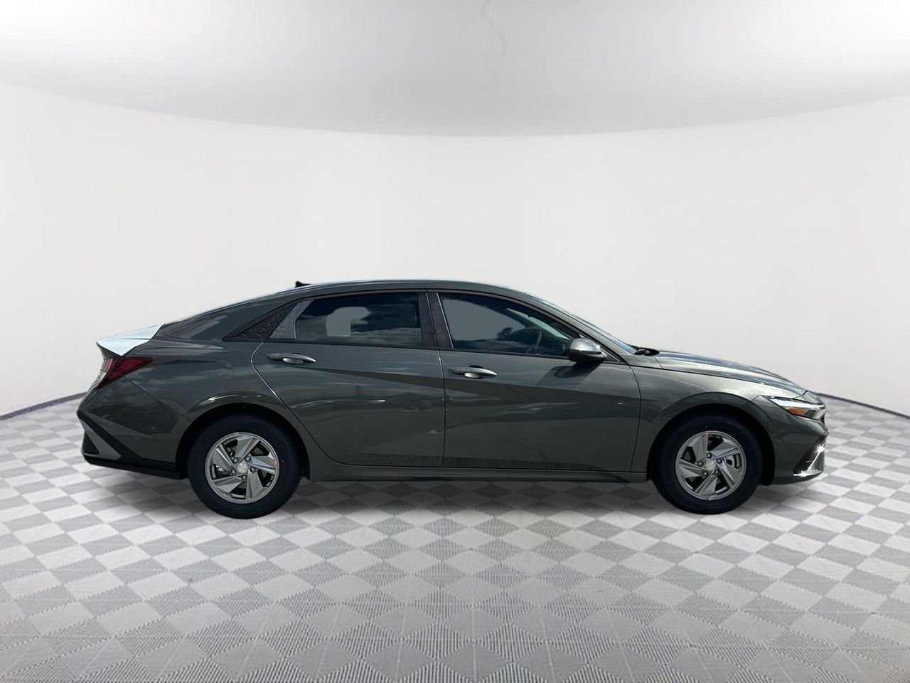 New 2026 Amazon Gray Hyundai SE image 4