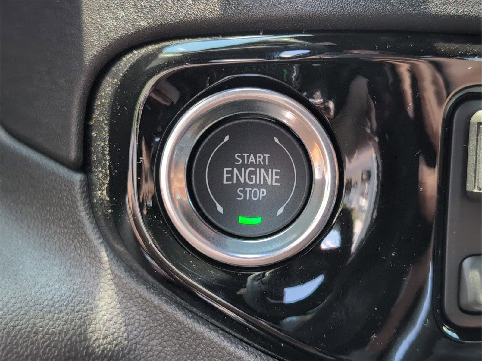New 2026 Polar White Tricoat Chevrolet High Country image 26