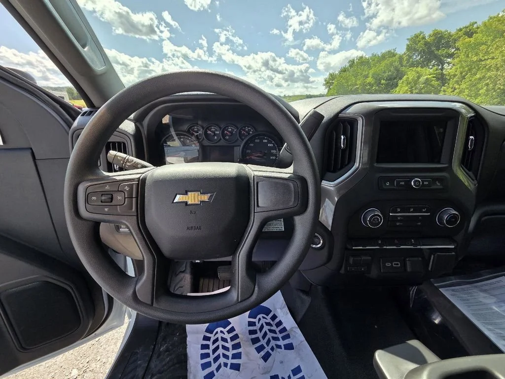 2025 Chevrolet Silverado 3500 HD Work Truck - Photo 17