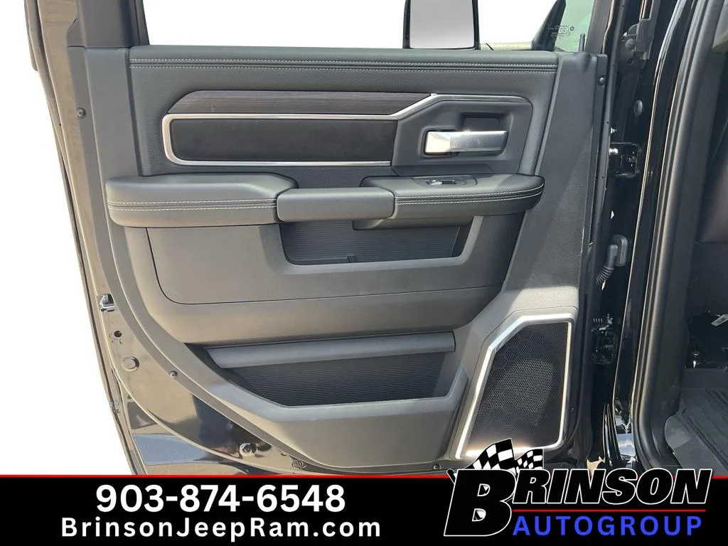 New 2026 Diamond Black Crystal Pearlcoat Ram Laramie image 6