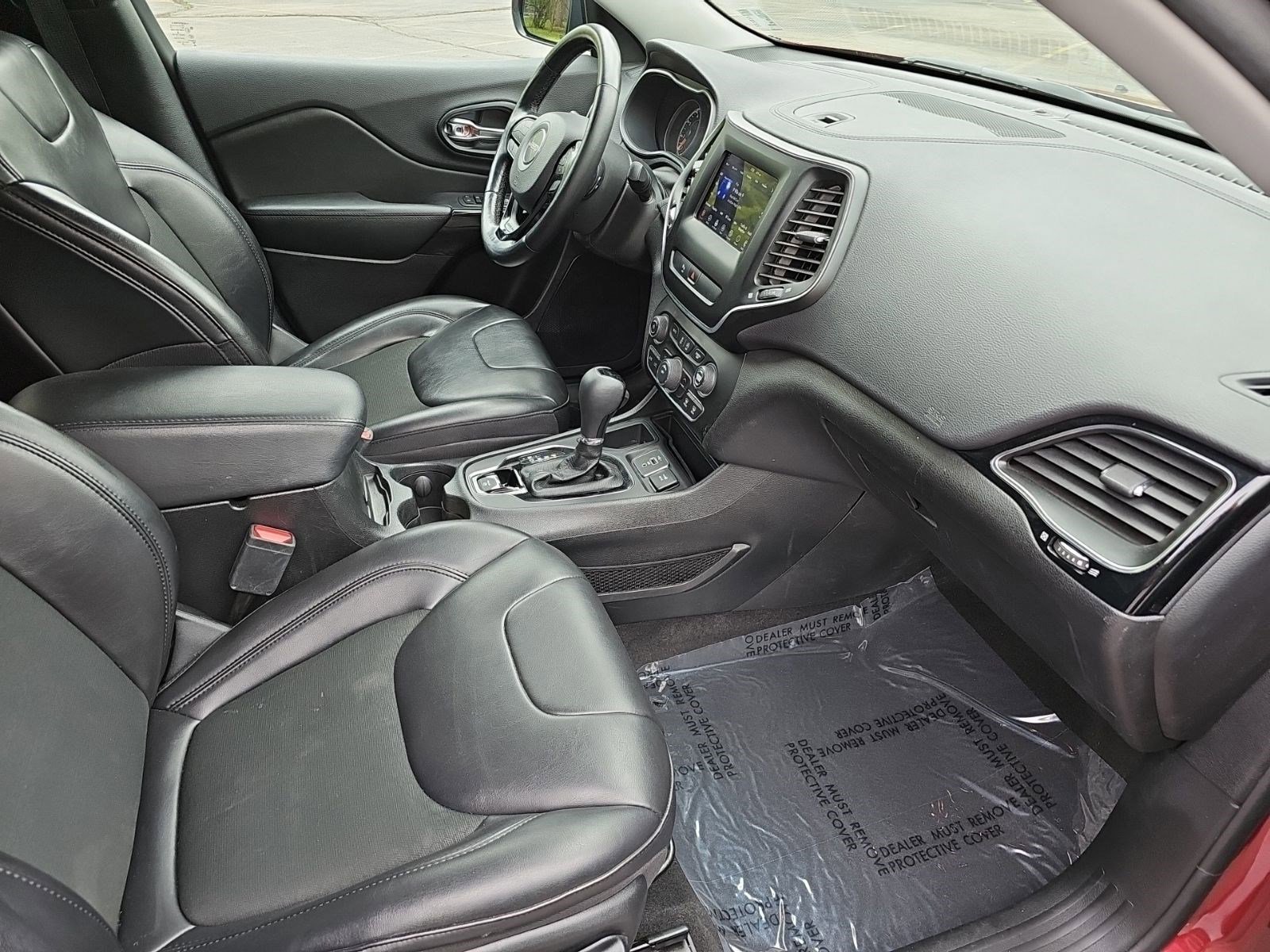 Used 2020 Velvet Red Pearlcoat Jeep Altitude image 10