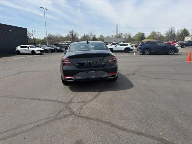 Used 2025 Black Genesis 2.5T image 9