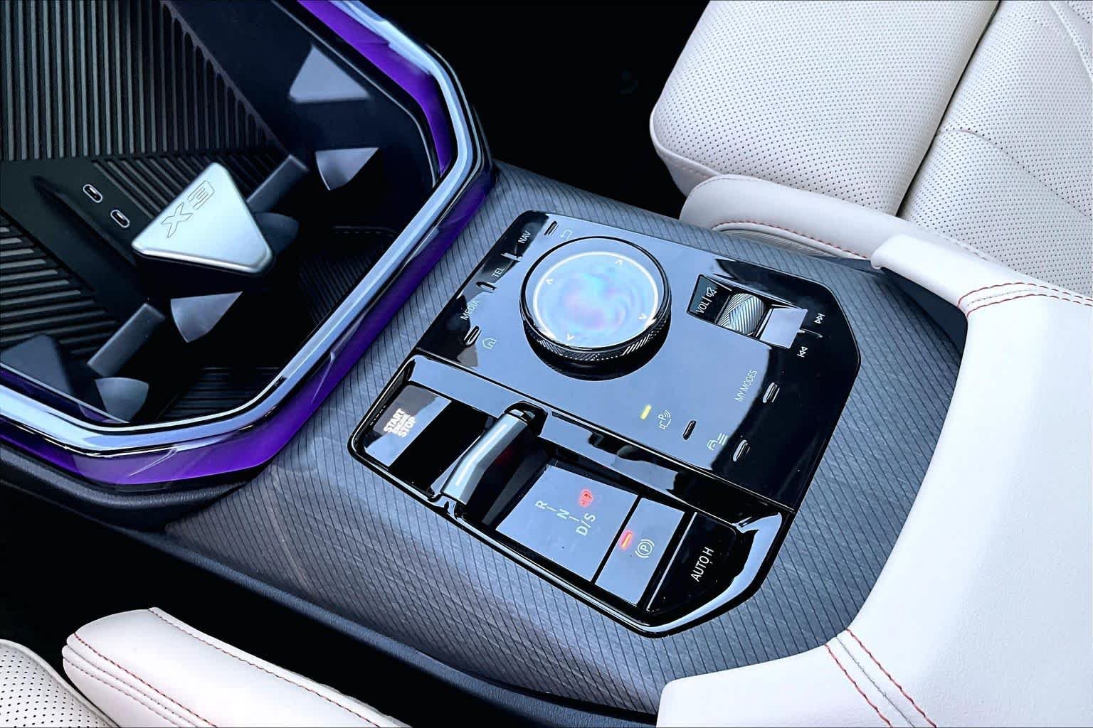 New 2026 Alpine White BMW 30 xDrive image 7