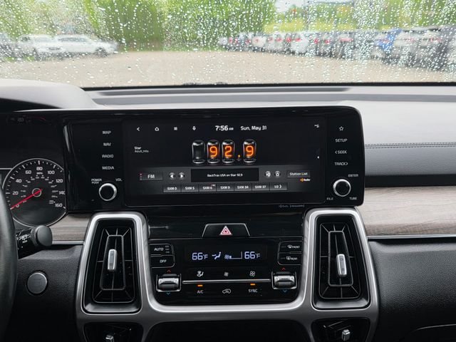 Used 2022 Green Kia X-Line EX image 23