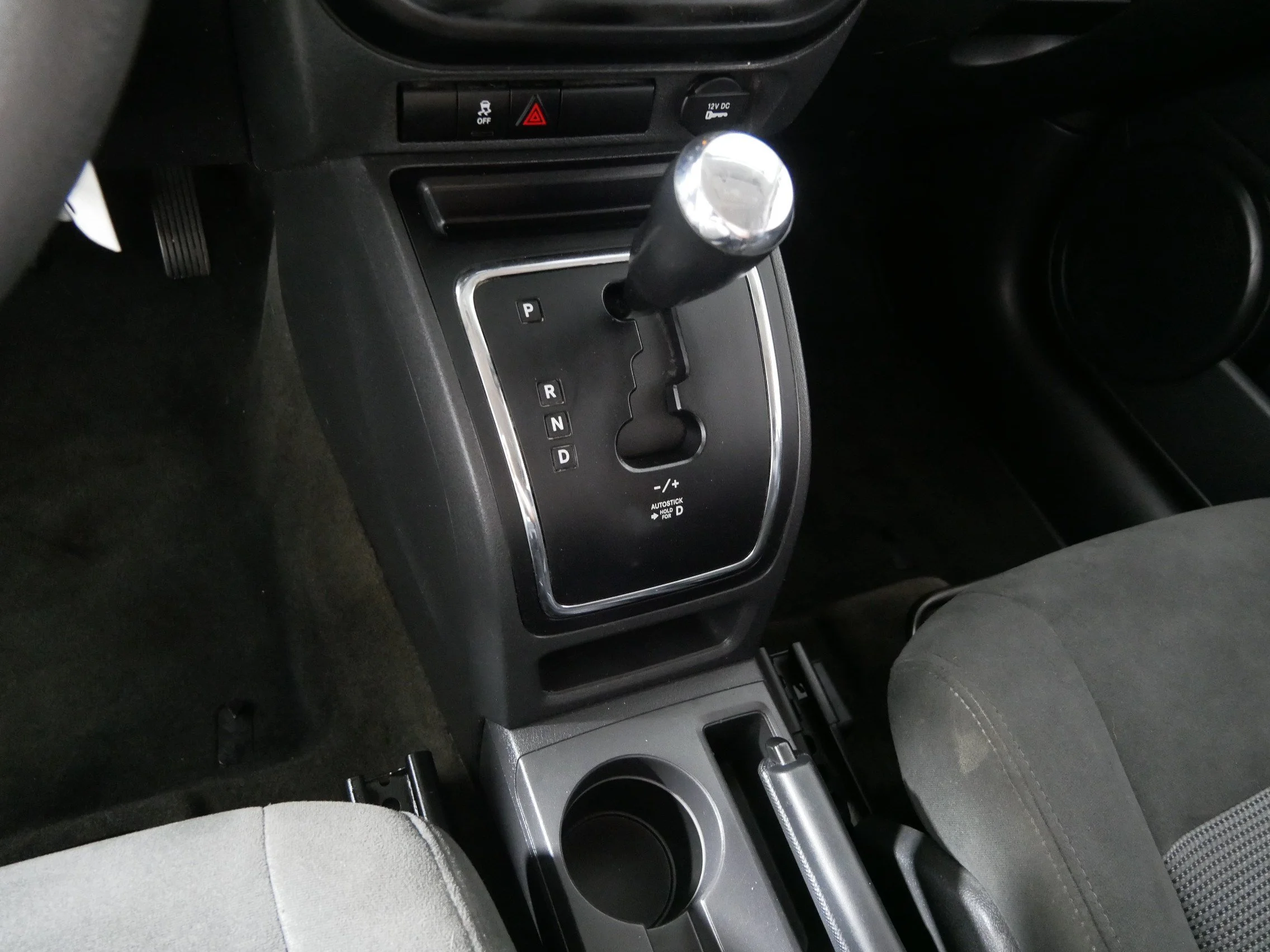 Used 2017 Bright White Clearcoat Jeep Sport image 24