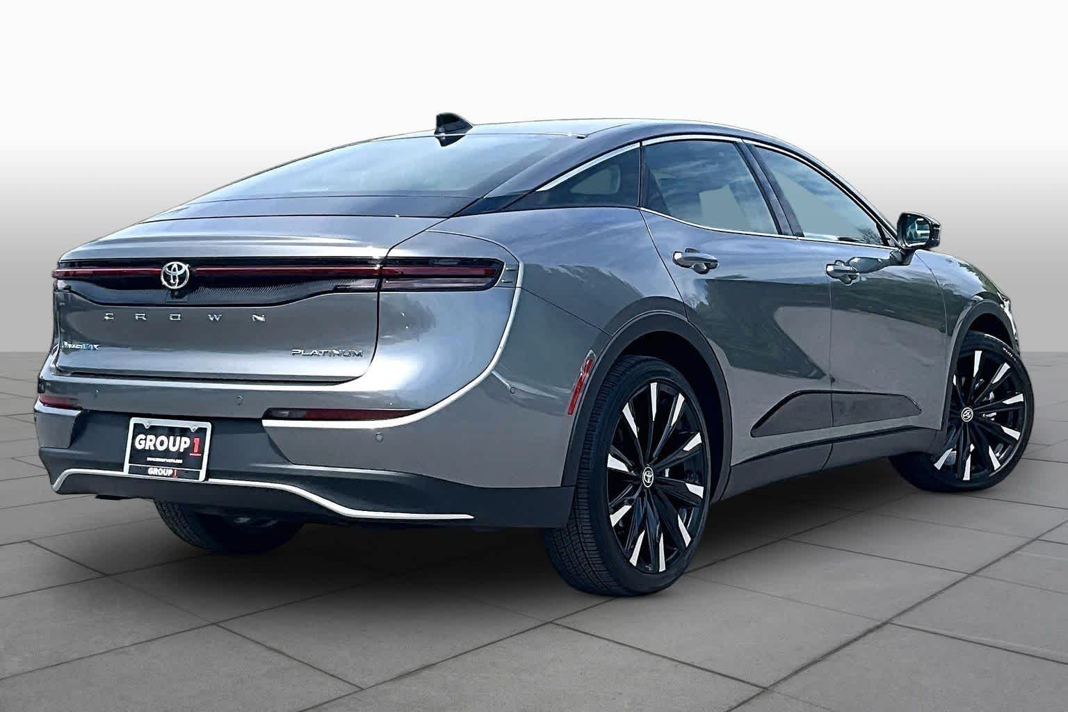 2026 Toyota Crown Platinum - Photo 13
