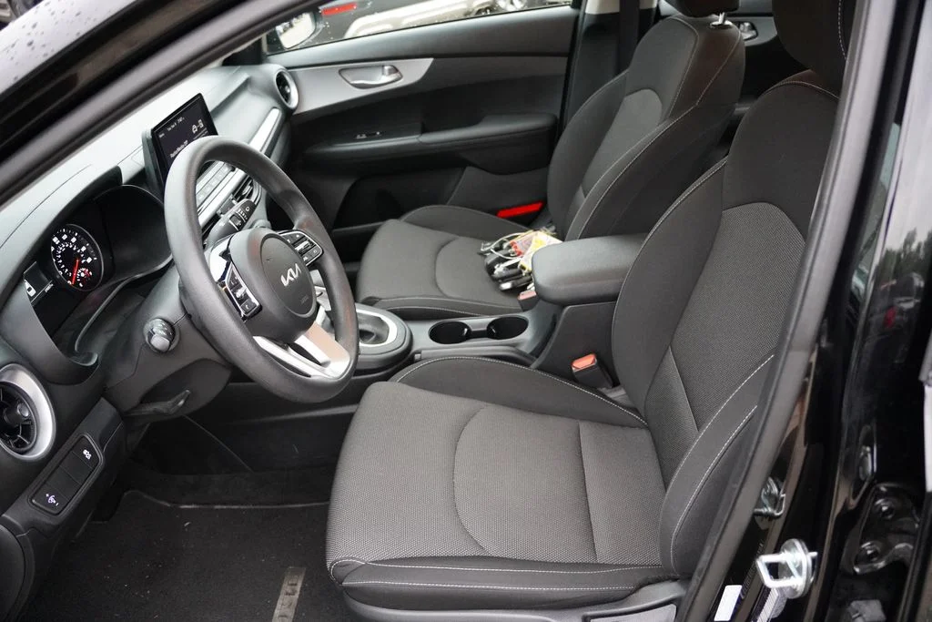 Certified Used 2024 Aurora Black Kia LXS image 4