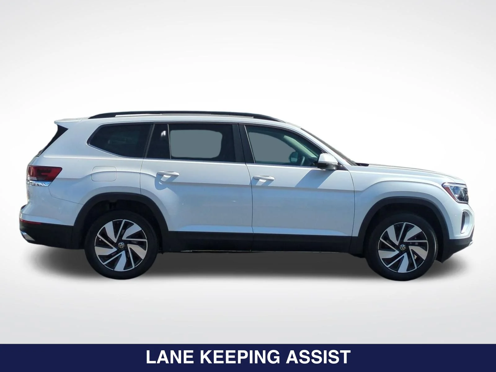 2026 Volkswagen Atlas SE w/Tech - Photo 6