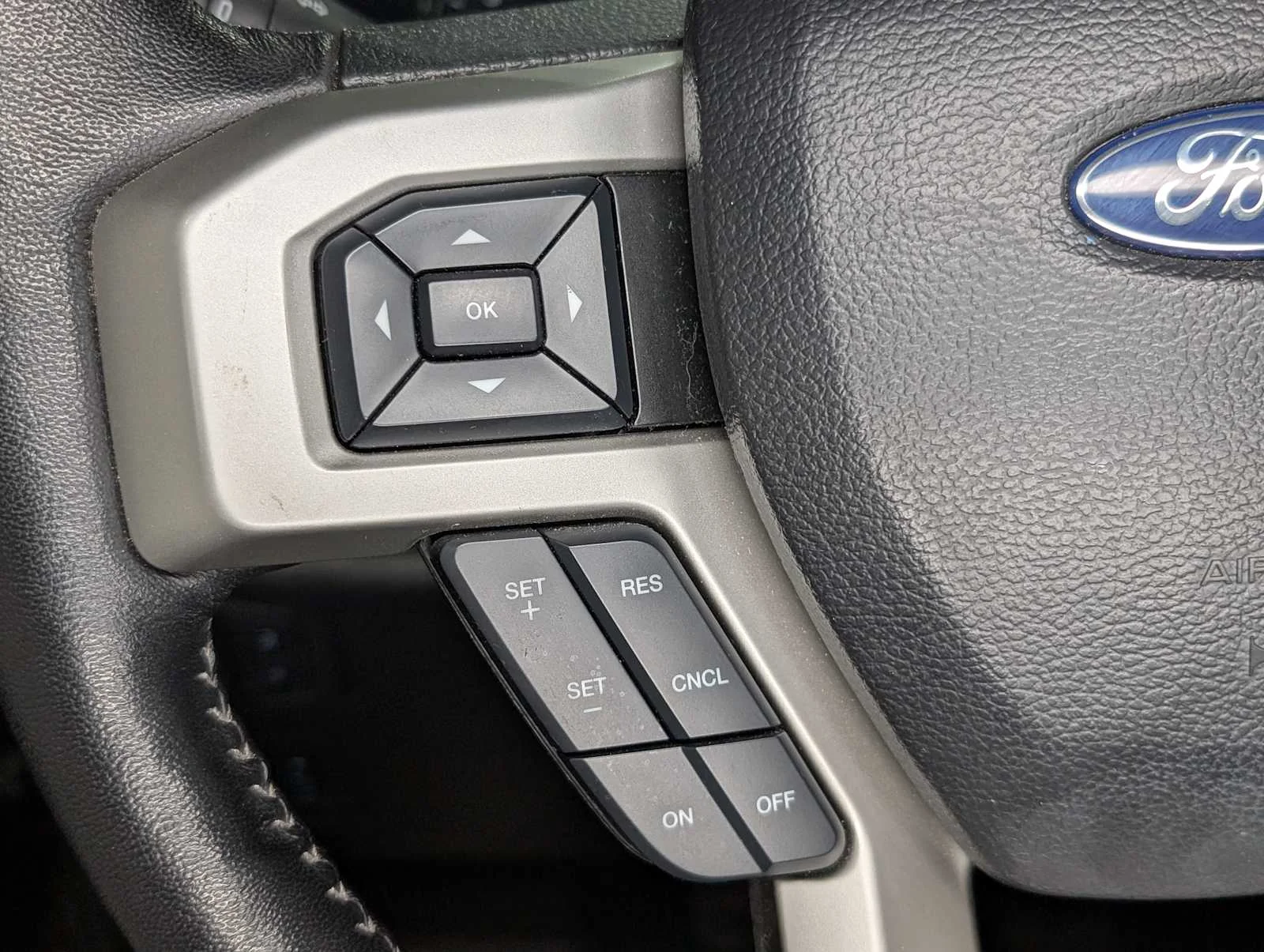 Used 2019 Magma Red Metallic Ford LARIAT image 38