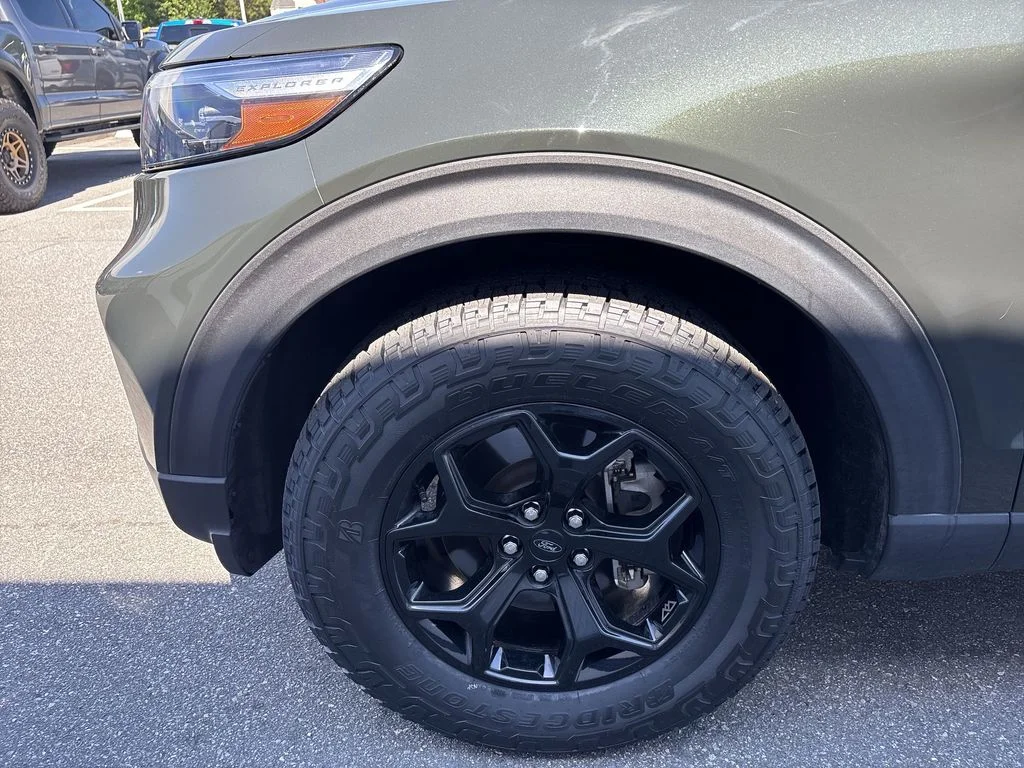 Used 2022 Green Ford Timberline image 18