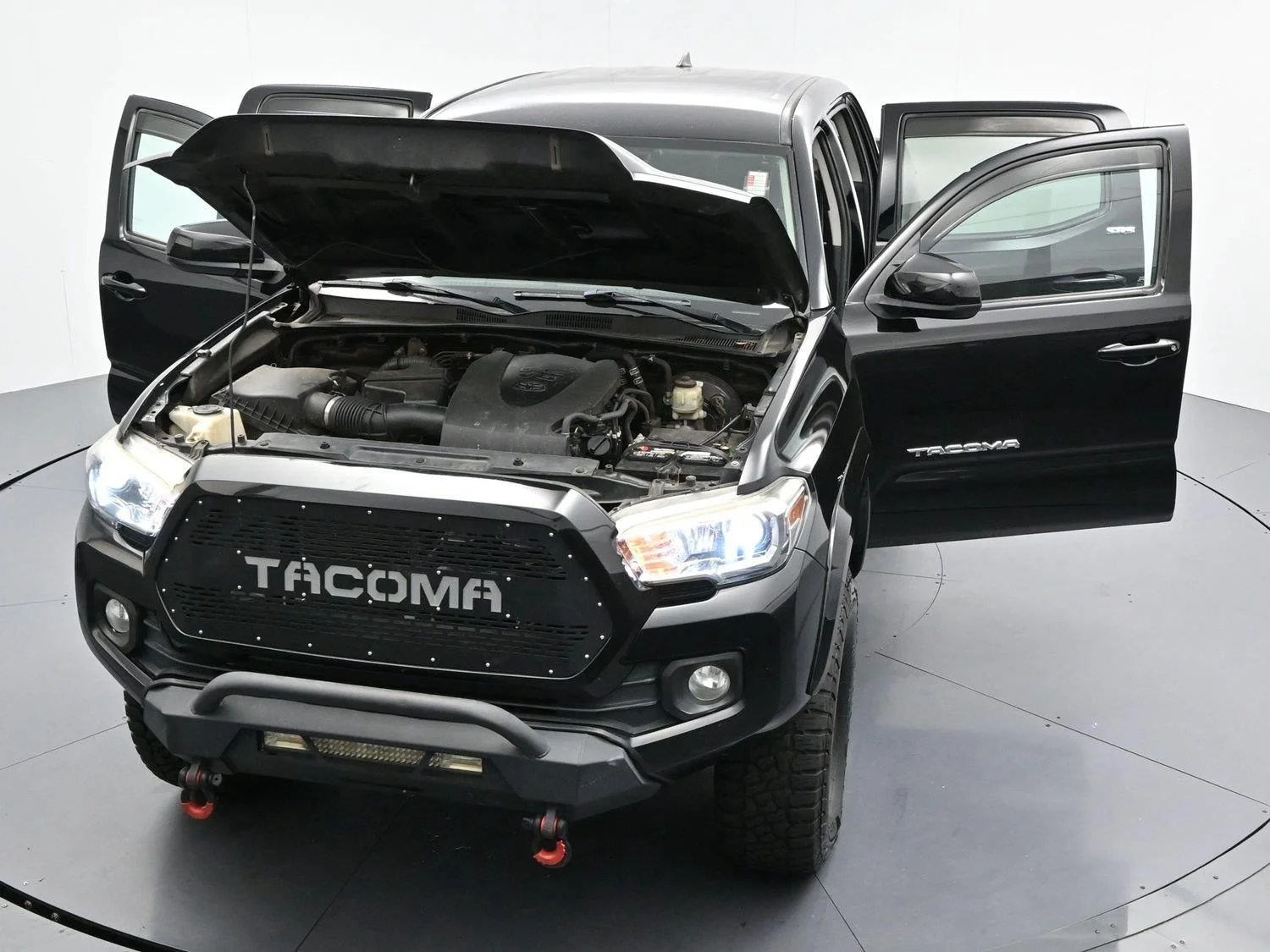 Used 2016 Black Toyota SR image 39