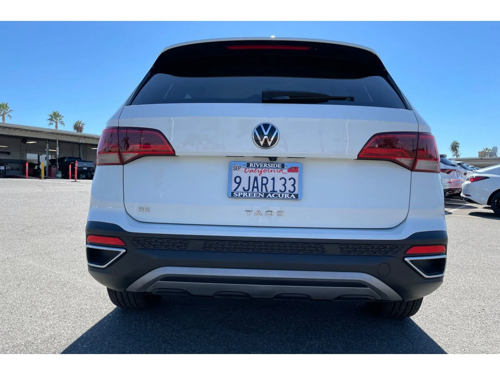 Used 2023 Pure White Volkswagen SE image 43
