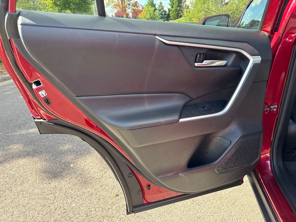 Used 2020 Ruby Flare Pearl Toyota XLE image 20