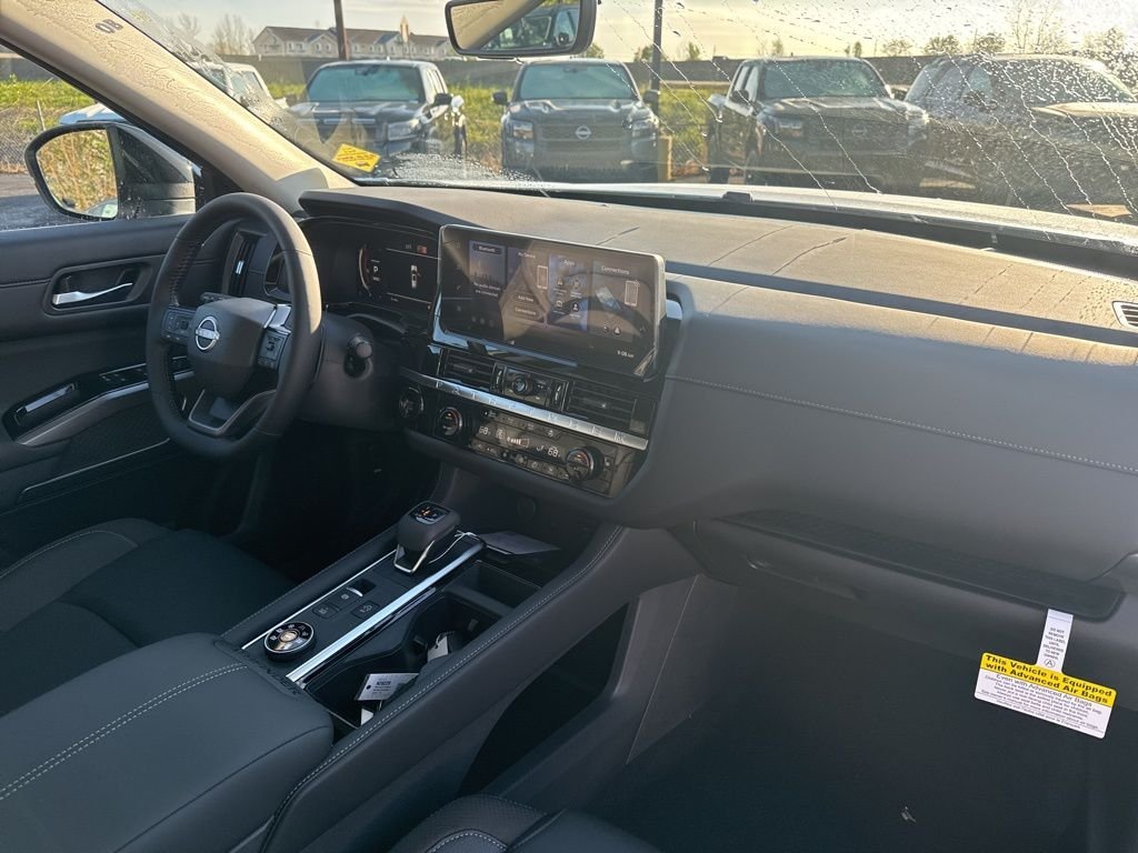 New 2026 Everest White Pearl TriCoat Nissan SL image 20