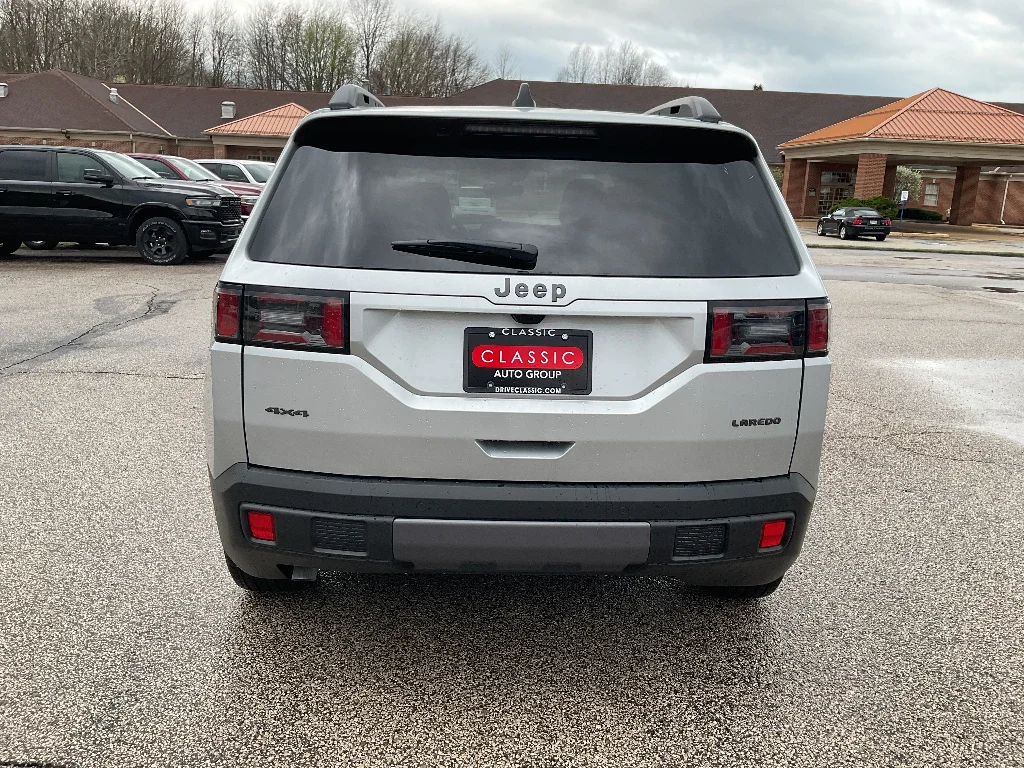 New 2026  Jeep Laredo 4x4 image 6